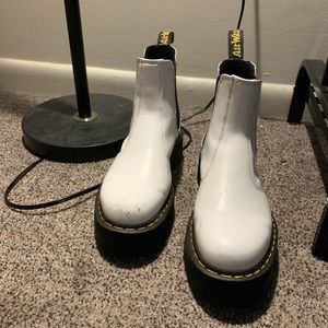 DR. MARTENS 2976 QUAD CHELSEA BOOT